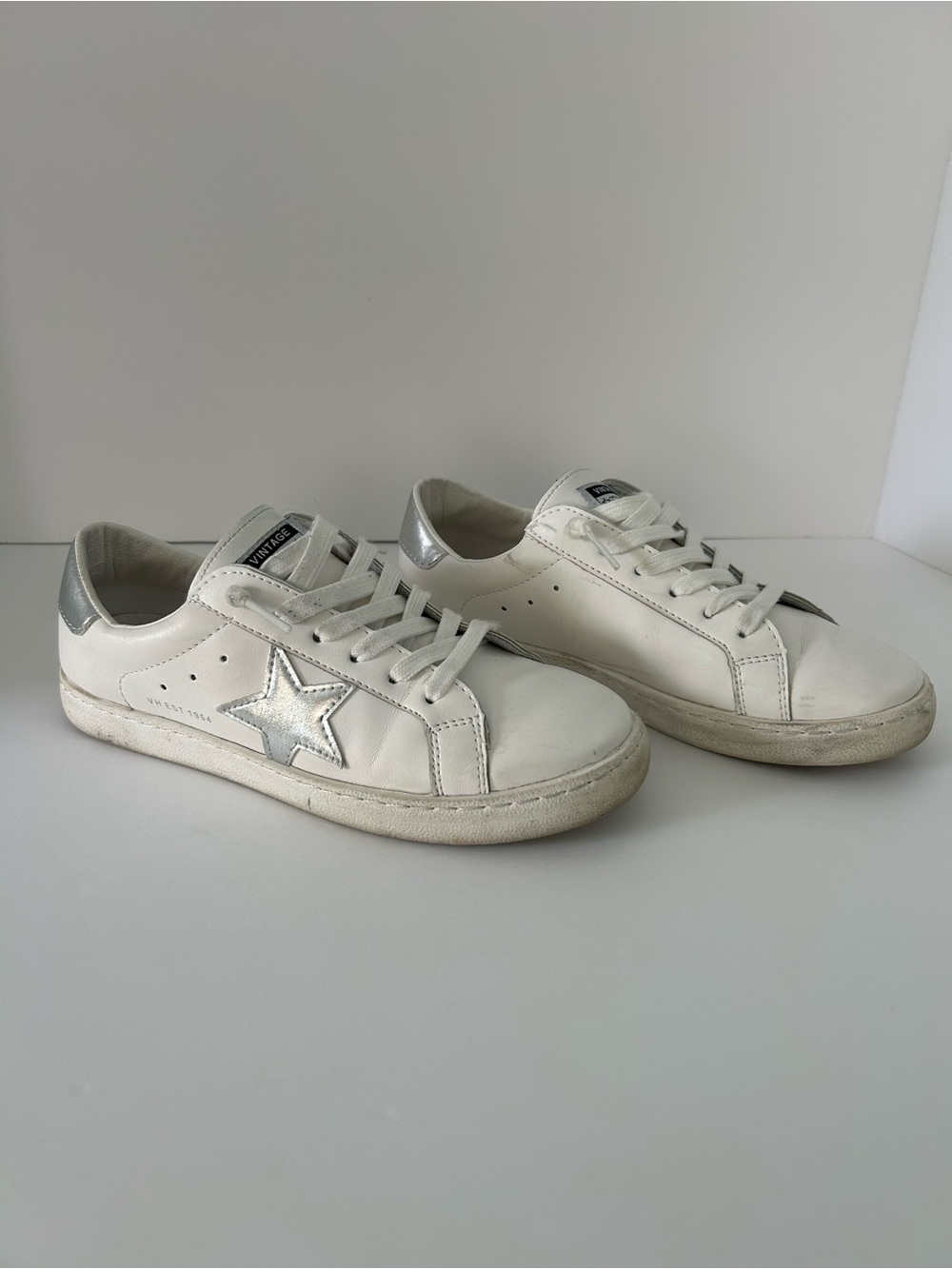 Vintage Havana White Leather Low-Top shoes women’s size 7
